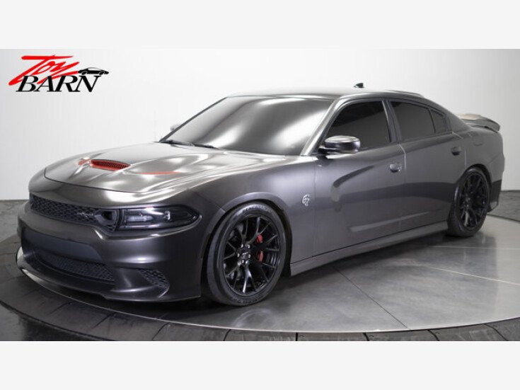 Thumbnail Photo undefined for 2016 Dodge Charger SRT Hellcat